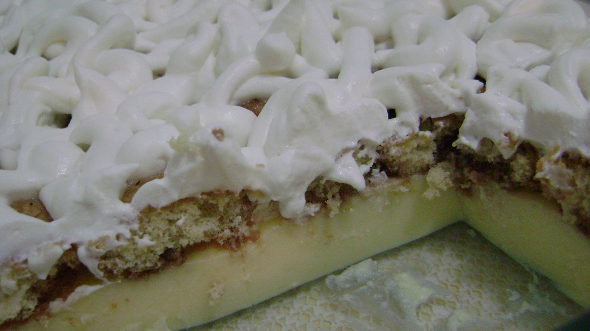 Pavê de creme simples e delicioso