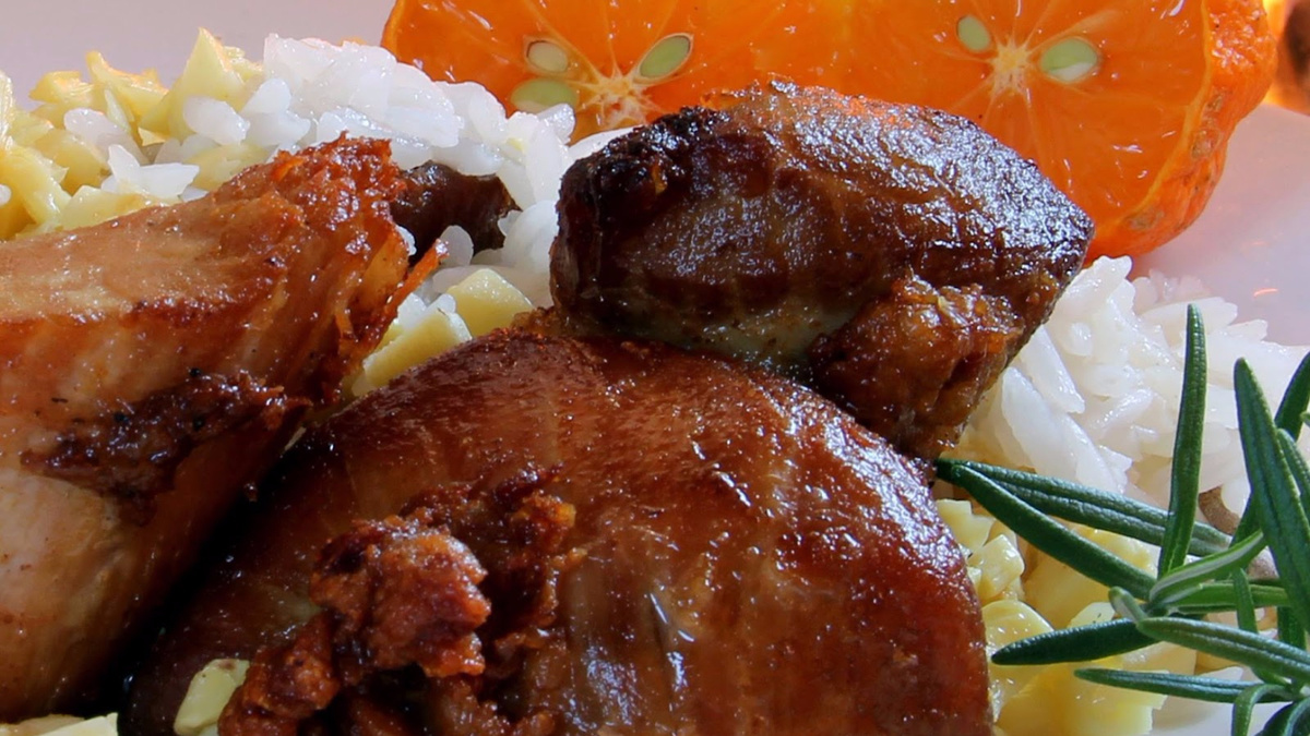 Carne na lata ou no pote (conservada na banha)