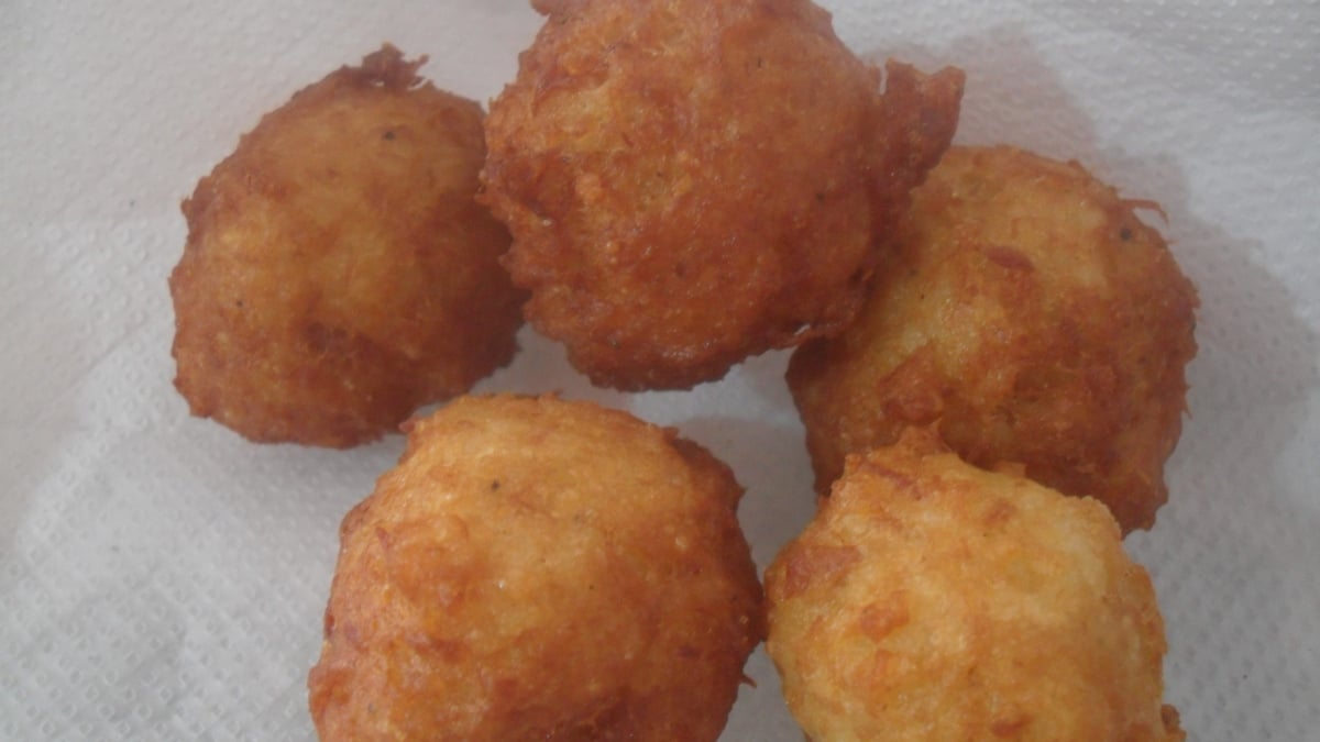 Bolinho de arroz com atum