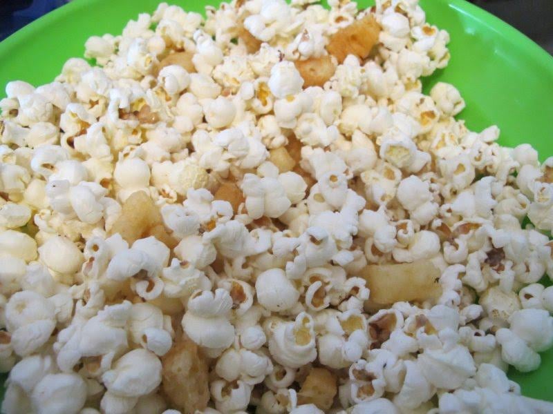 Pipoca com queijo crocante