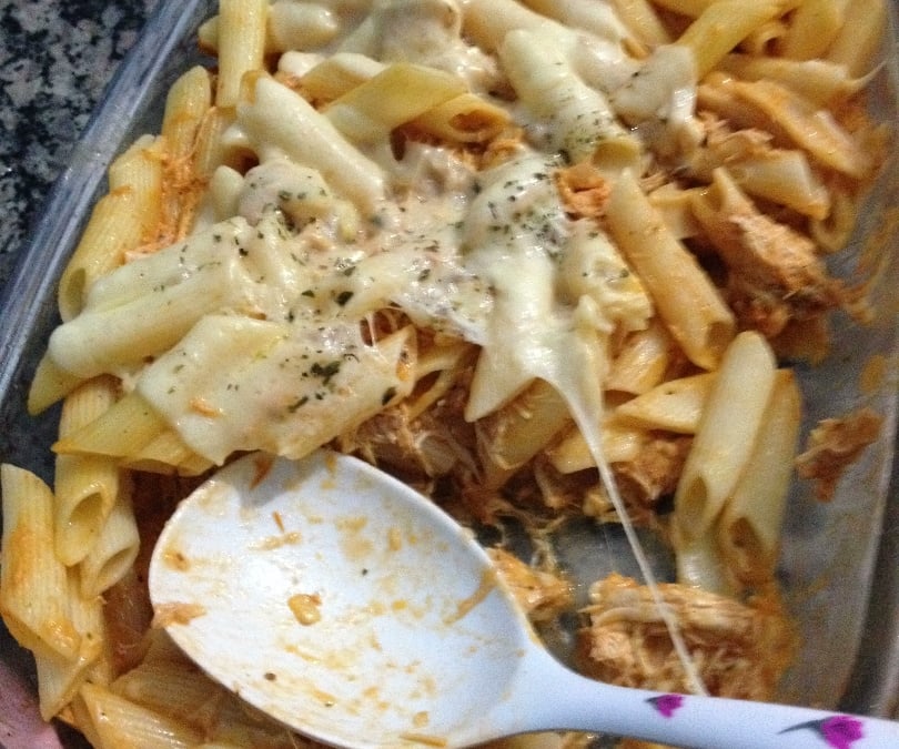 Penne com frango