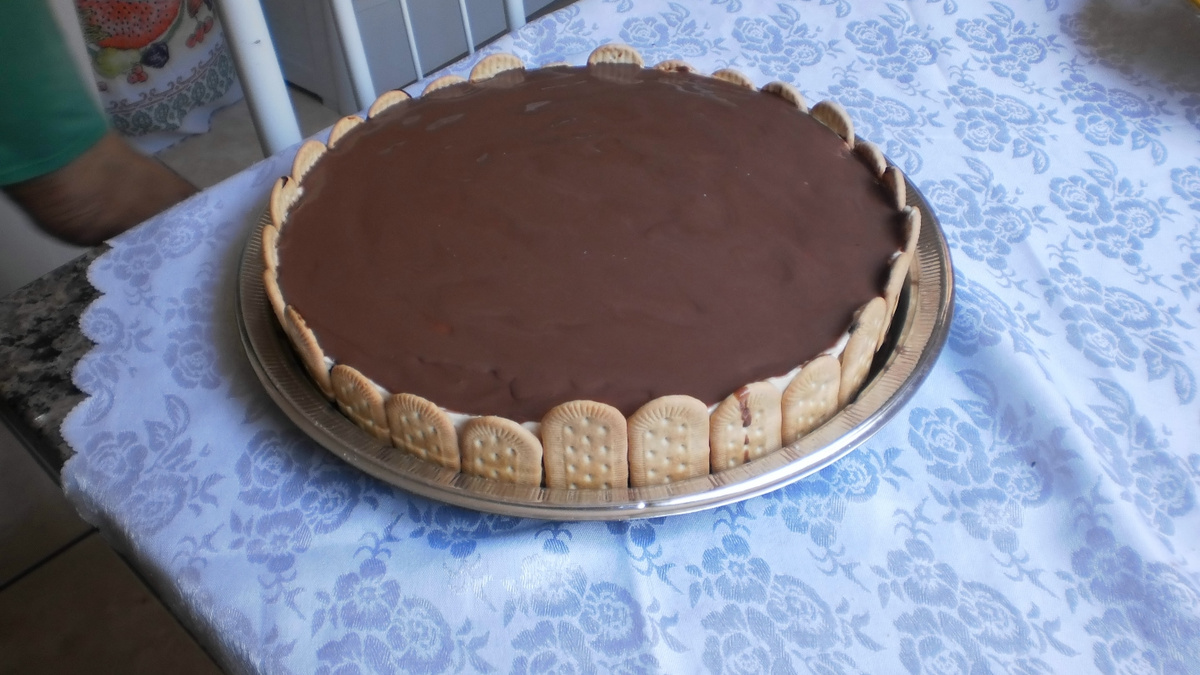 Torta mousse de limão com ganache