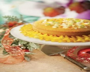 Bolo de manga com salada de frutas