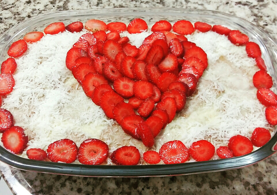 Torta de bolacha com nata fácil
