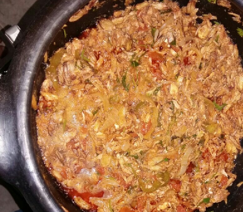 Moqueca de aratu desfiado