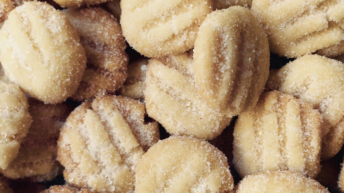 Petit four