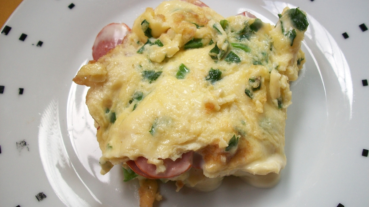 Omelete de salsicha