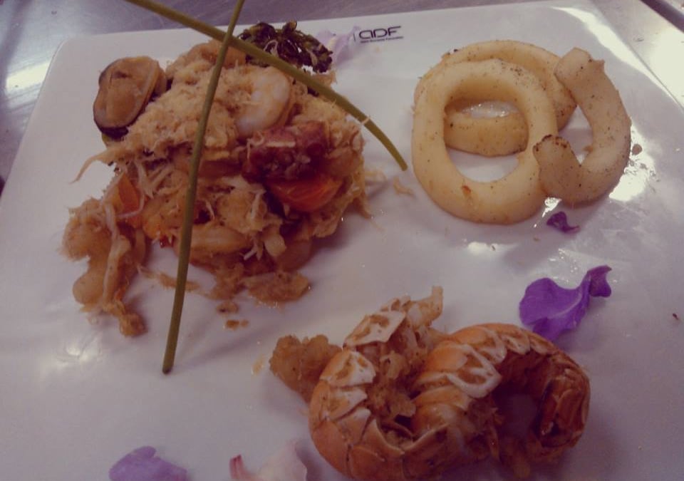Frigideira de frutos do mar