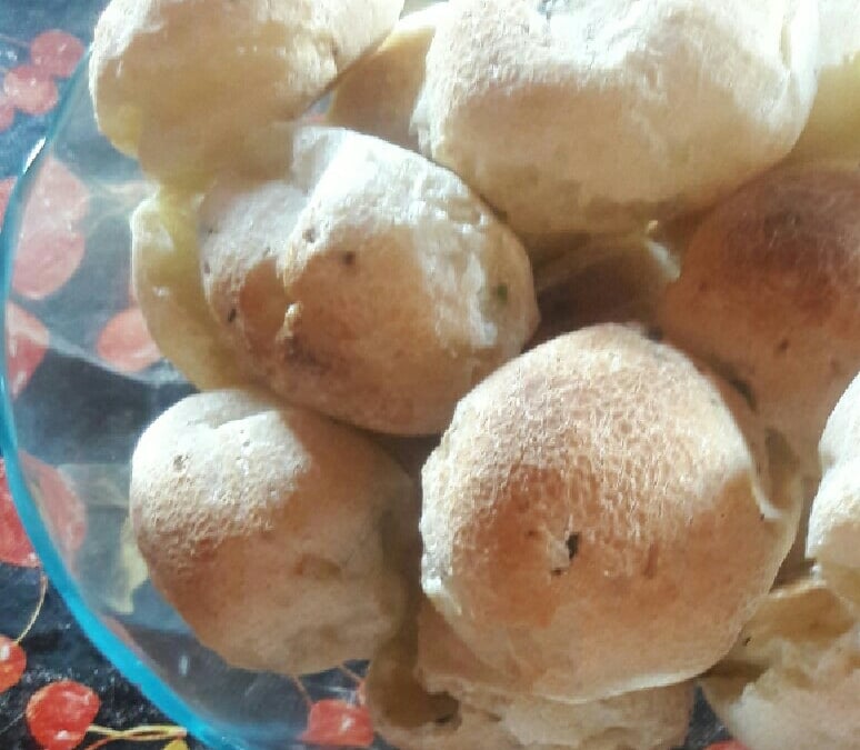 Biscoito mineiro muito prático e delicioso (com medidas de prato)