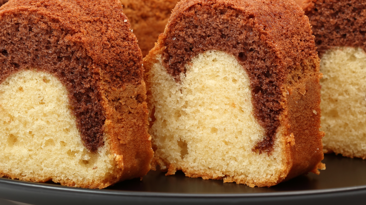 Bolo de chocolate fácil - Super fofinho!