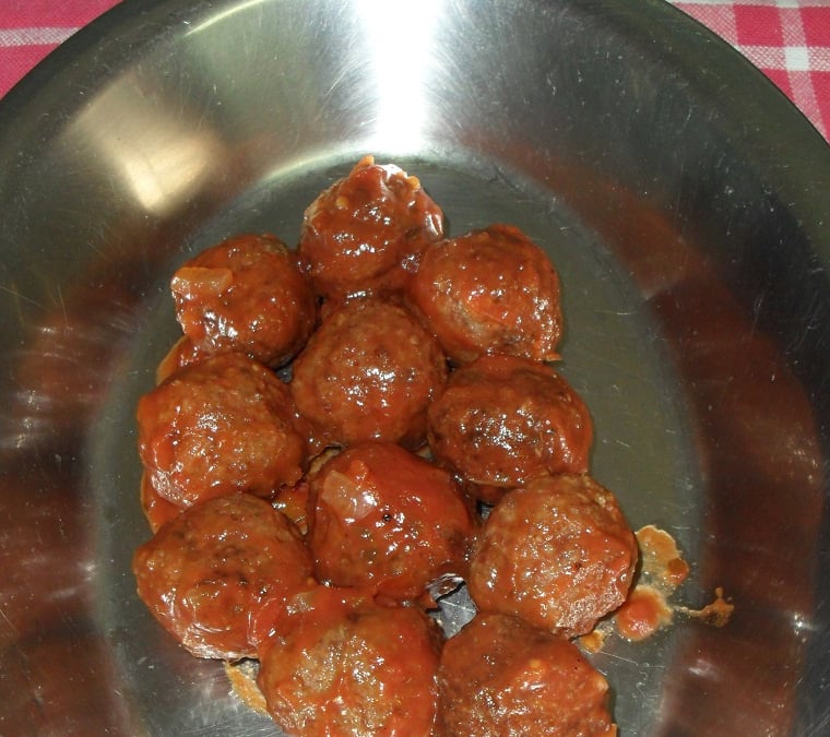 Almôndega com calabresa