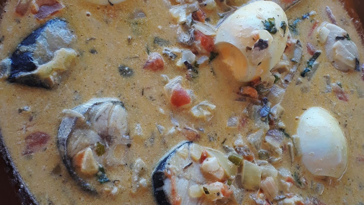 Posta de peixe cozida