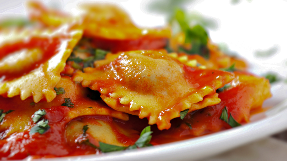 Ravioli caseiro (massa curinga)