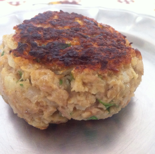 Hambúrguer de atum com aveia