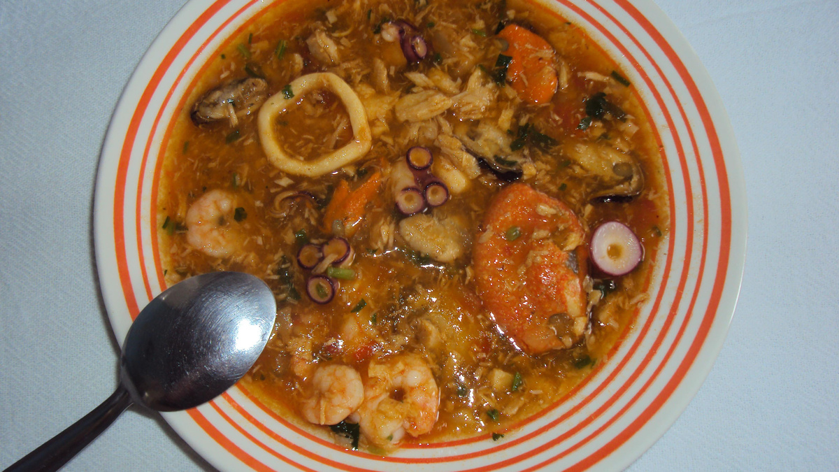 Sopa de frutos do mar