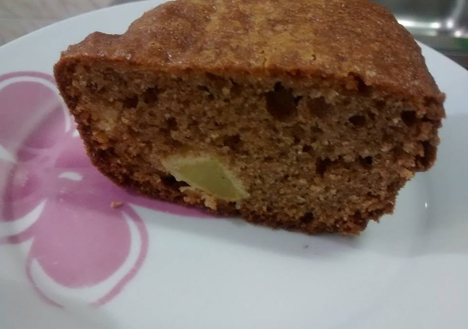 Bolo de maçã com canela
