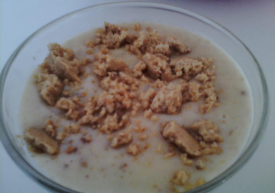 Canjica com amendoim