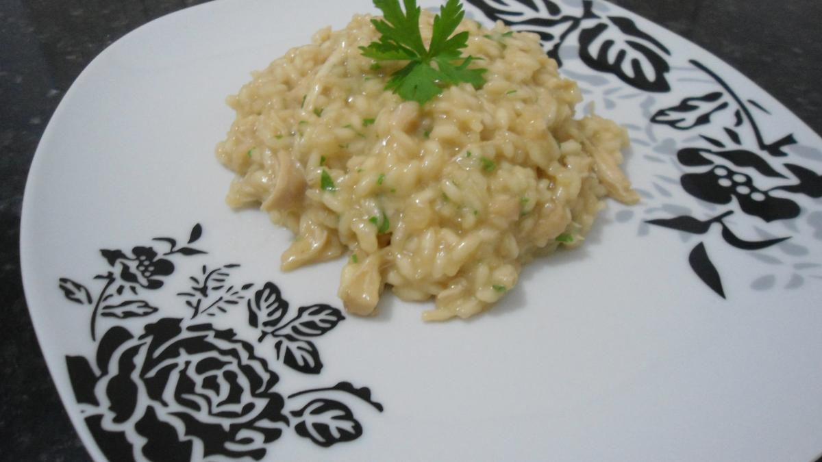 Receita de Risoto de frango desfiado com tomate seco, enviada por