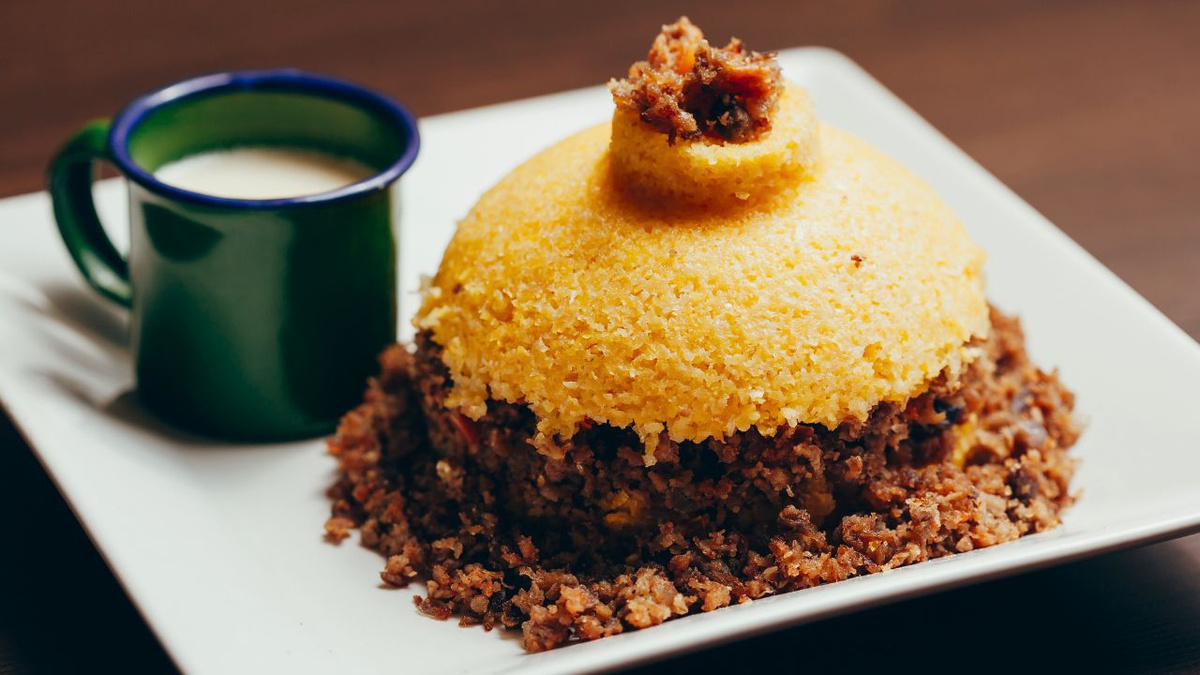 Bolo de cuscuz na air fryer