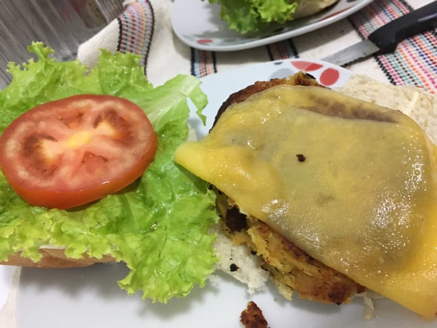 Hambúrguer de grão-de-bico