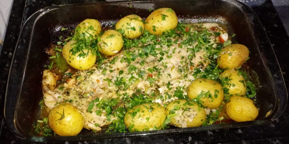 Assado de pescada cambucu