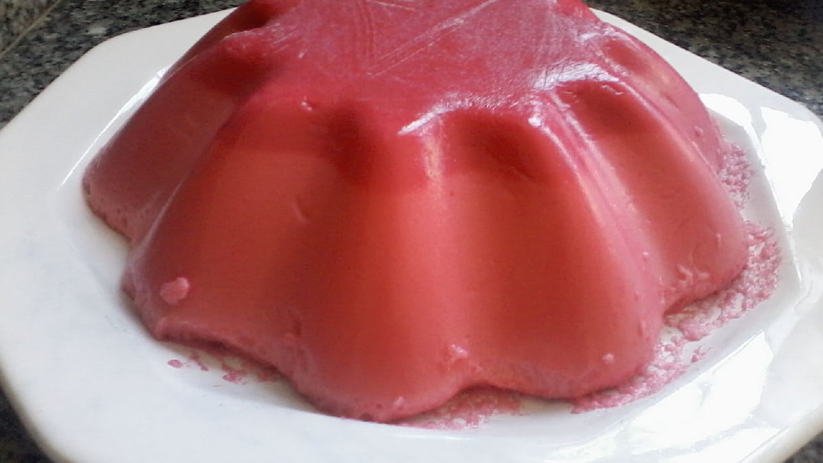 Gelatina cremosa com leite