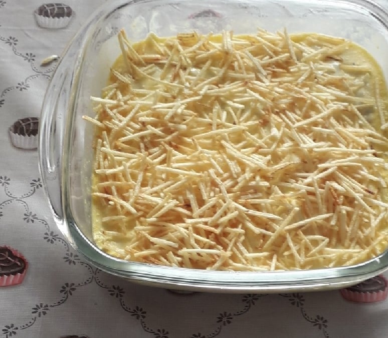Escondidinho de frango.