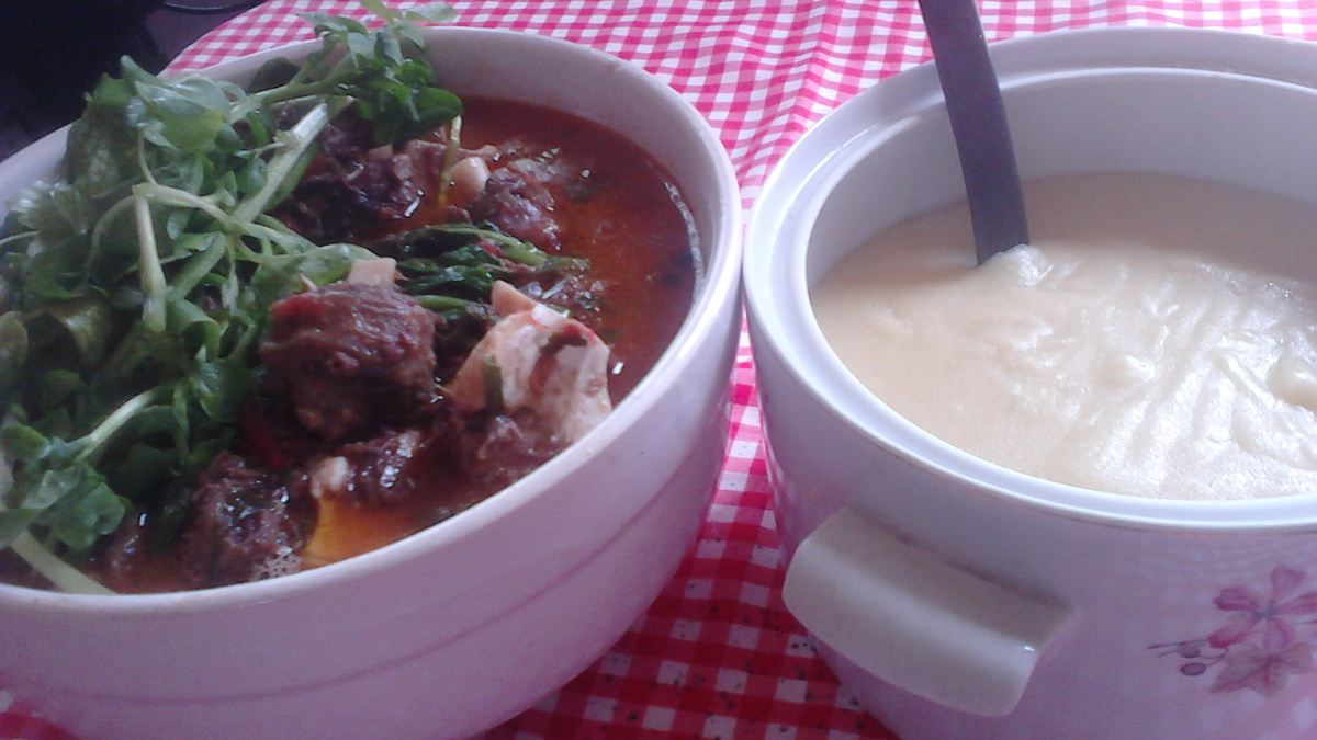 Rabada com polenta e agrião