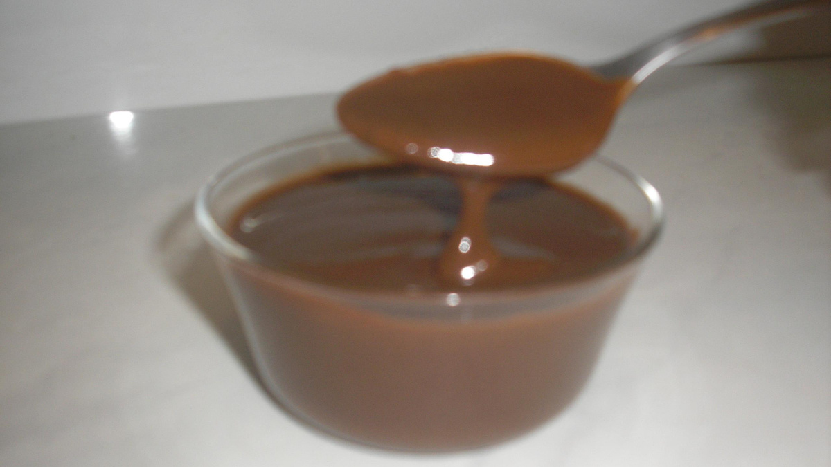 Cobertura de chocolate cremosa