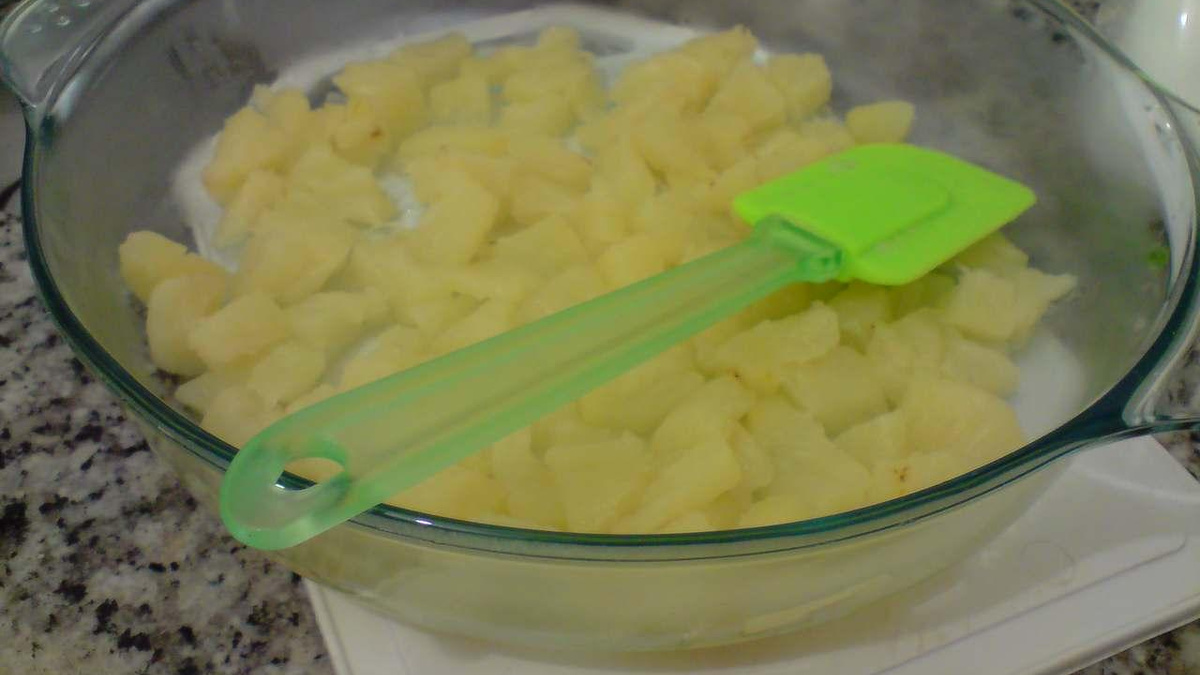 Geladinho de abacaxi da Gaby