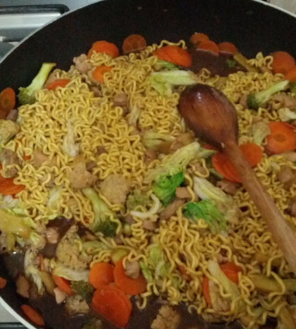 Yakissoba fácil e leve