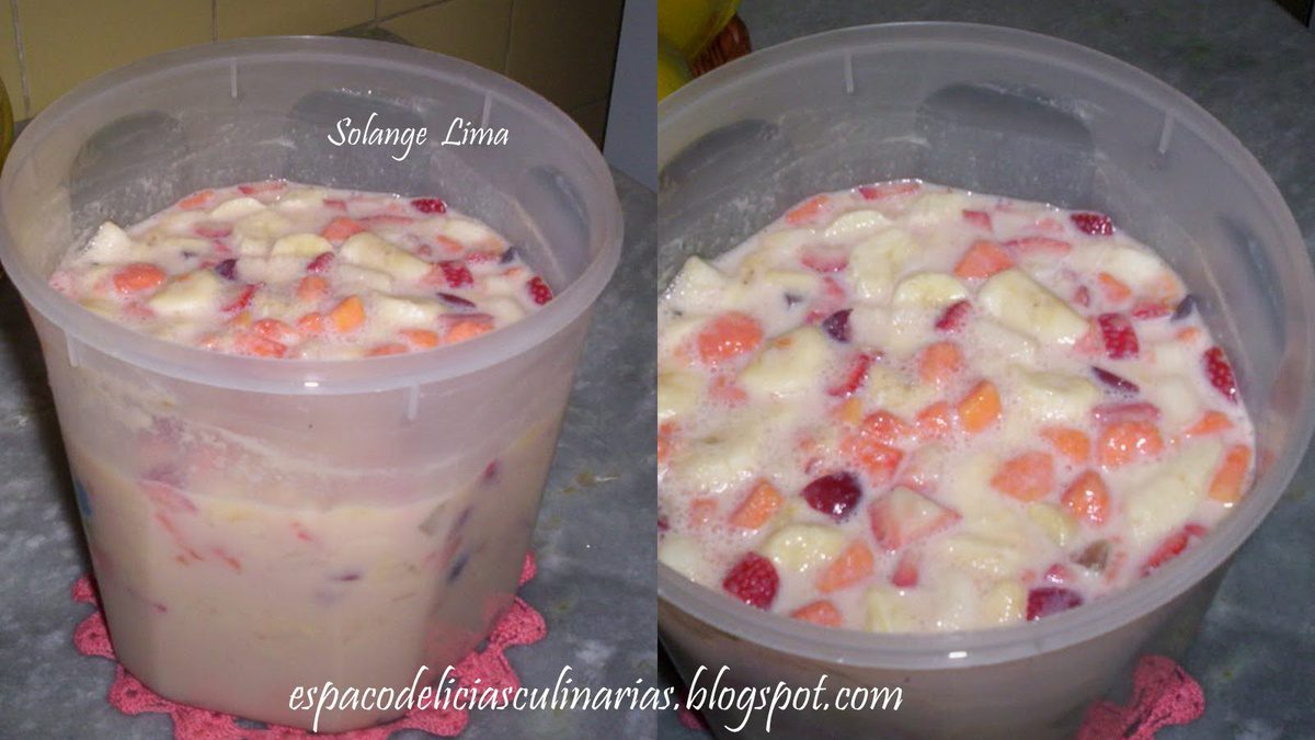 Salada de frutas com leite condensado