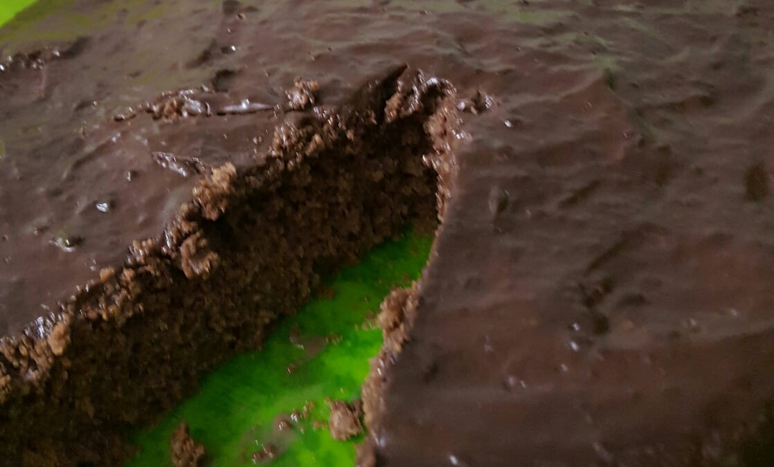 Bolo de banana com chocolate e aveia