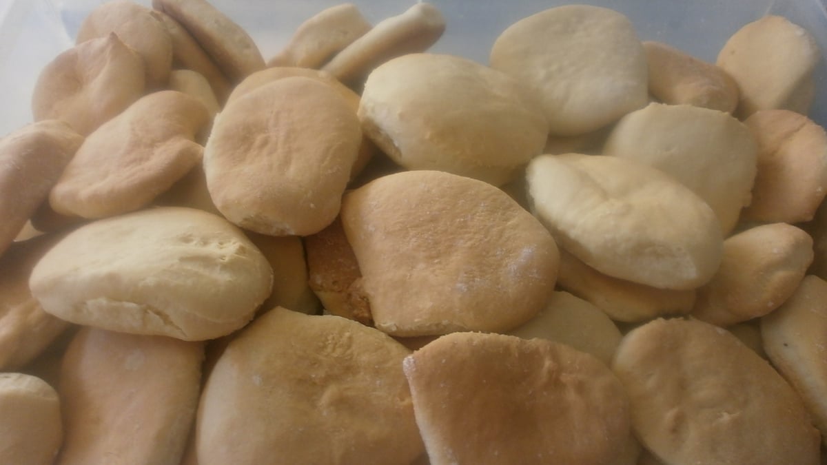 Biscoitos de farinha de trigo assados