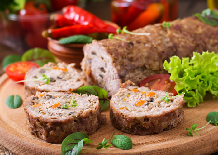 Rocambole de carne fácil e gostoso