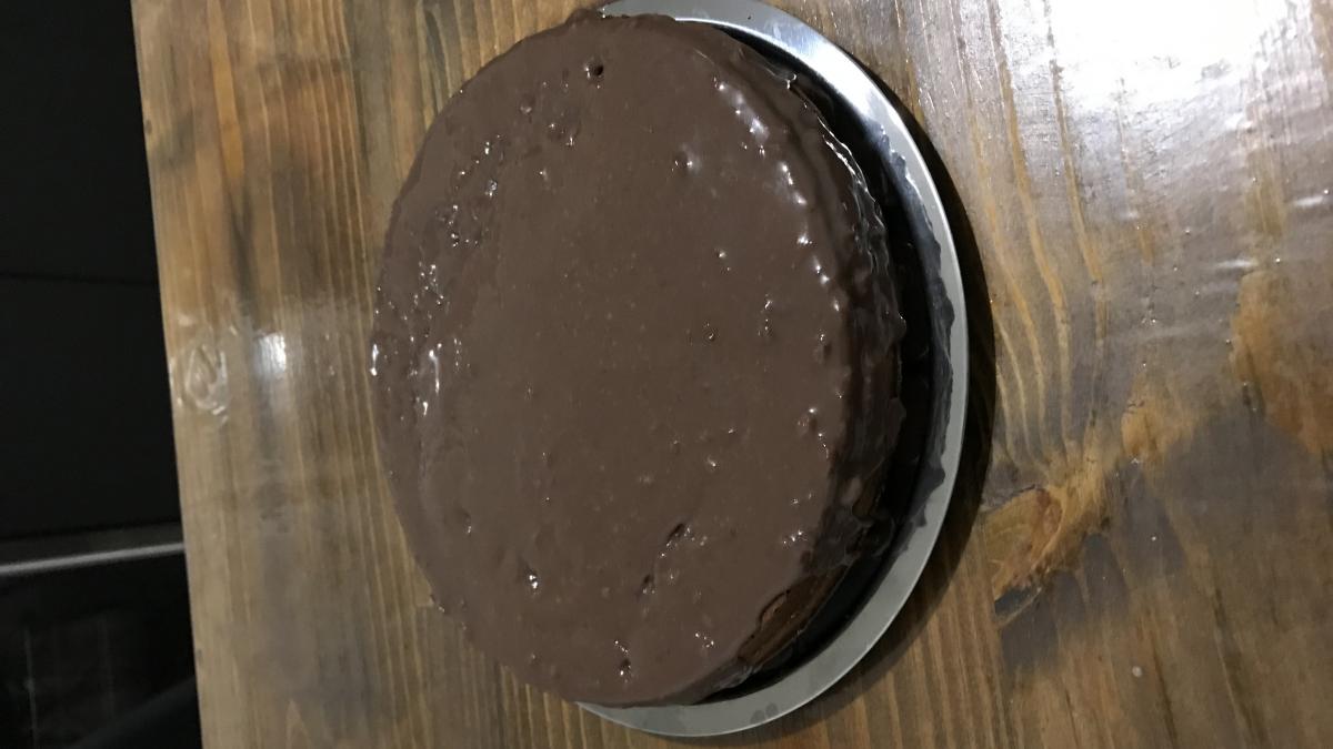 Receita de bolo de chocolate sem leite fácil de fazer - MundoBoaForma