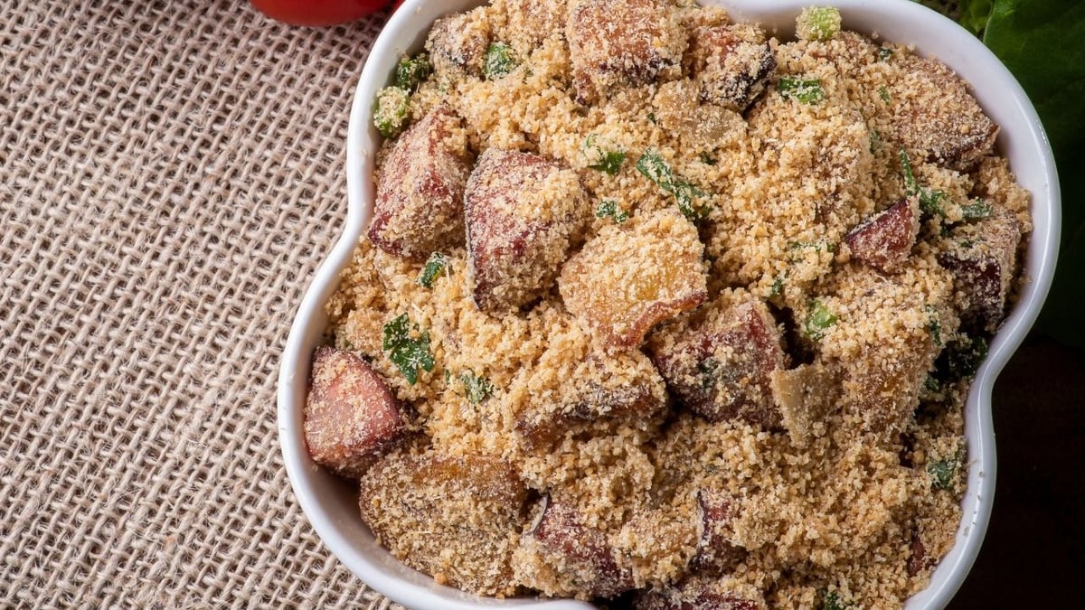 Farofa com bacon