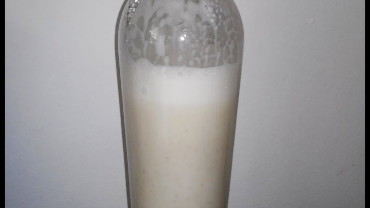 Leite de amêndoas vegano