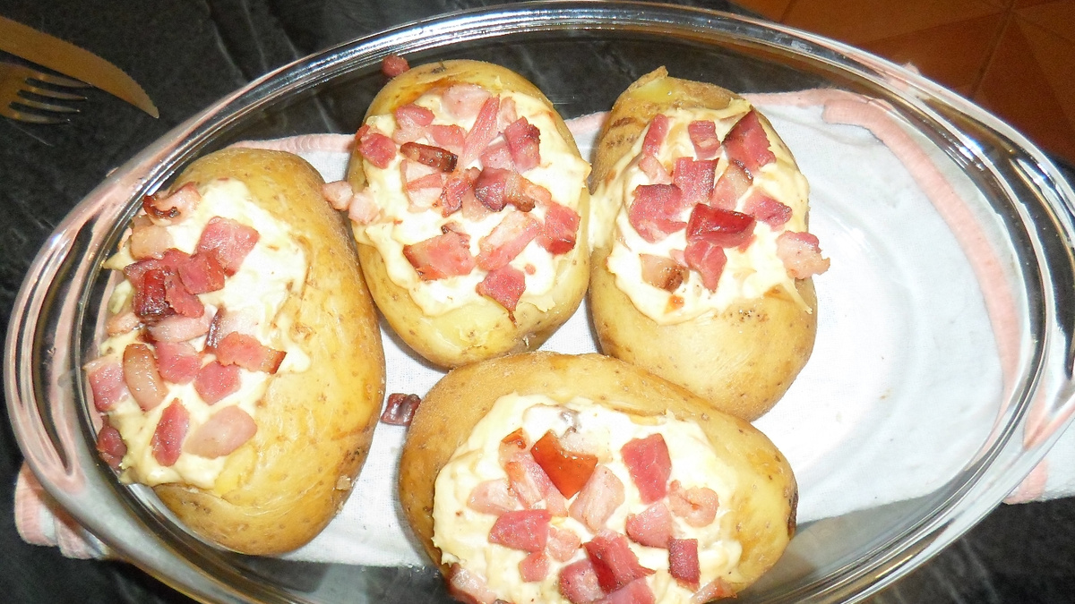 Batata recheada de frango