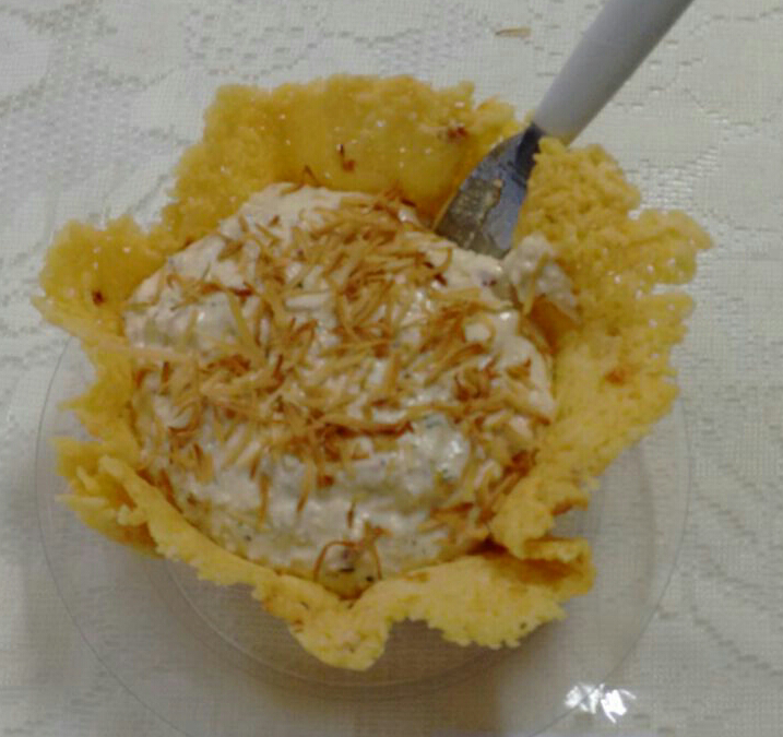 Patê de ricota ao crocante de coco
