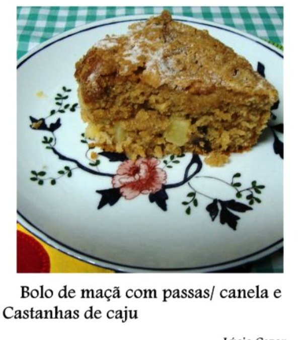 Bolo de maçã com passas, canela e castanha de caju