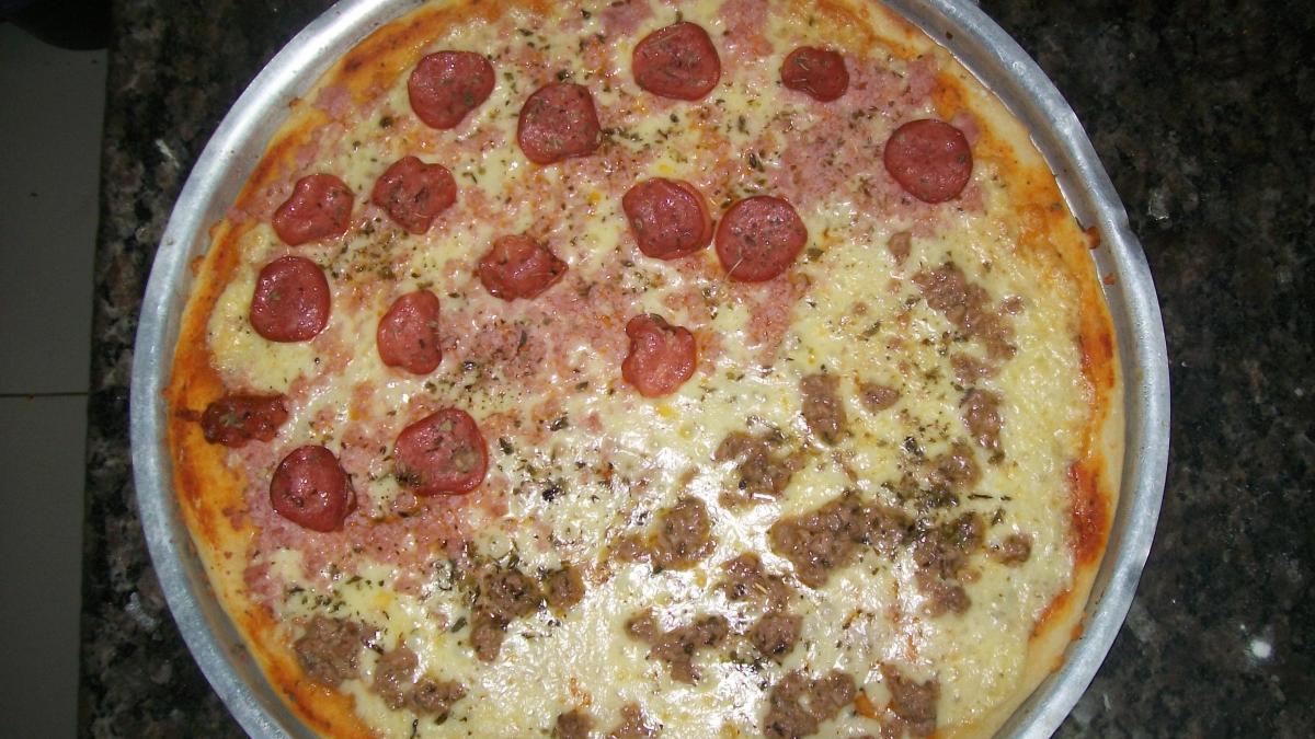 7 receitas de pizza siciliana para provar um sabor diferente e