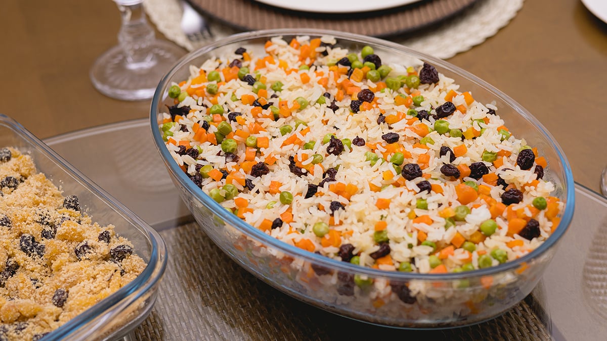Arroz à grega simples: o acompanhamento colorido que sempre deixa a ...