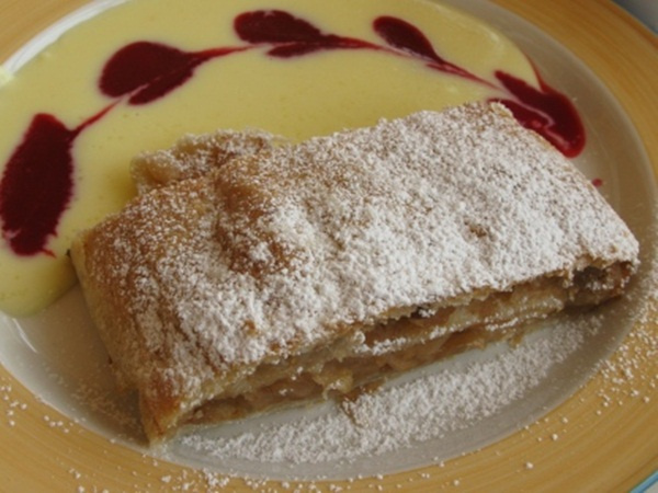 Folhado de maçã