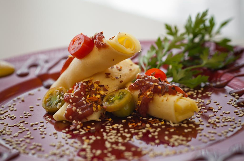 Panqueca de queijo ao molho picante