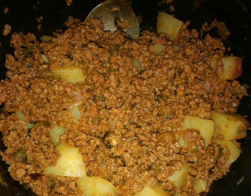 Carne moída com batata simples