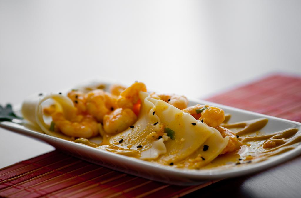 Lasanha de camarão com molho de queijo