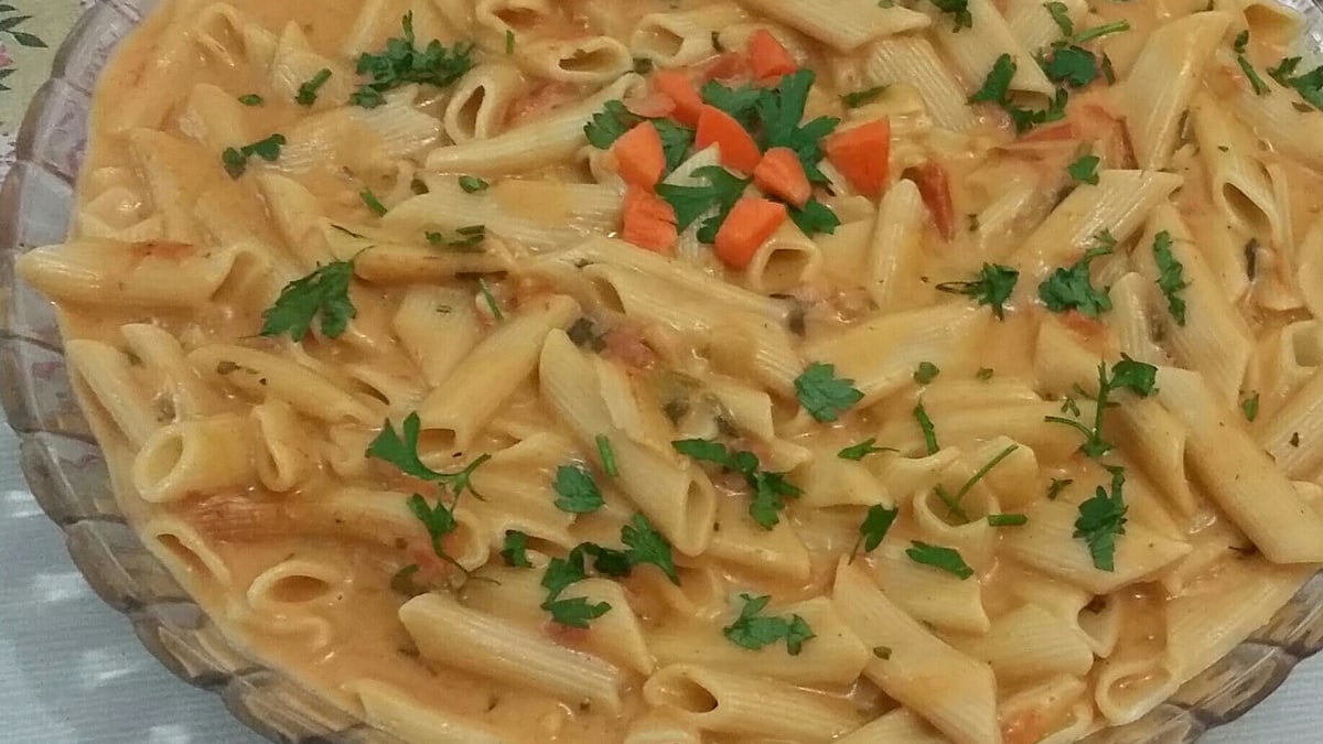 Macarrão de panela de pressão cremoso