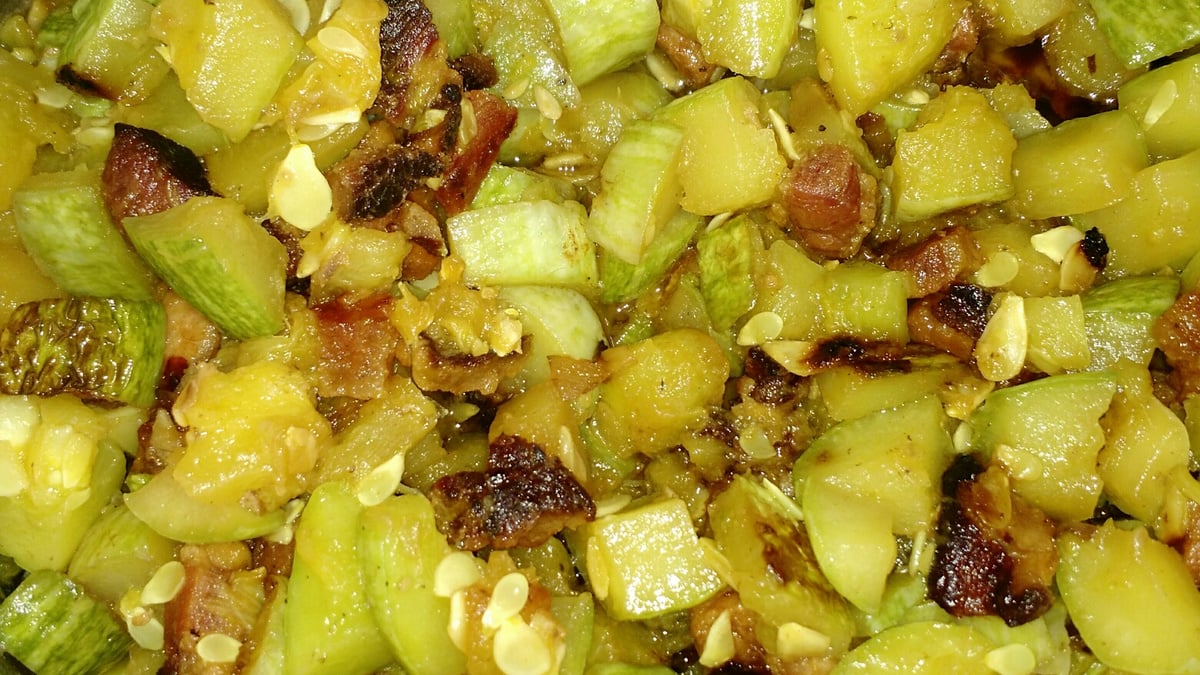 Abobrinha refogada com bacon