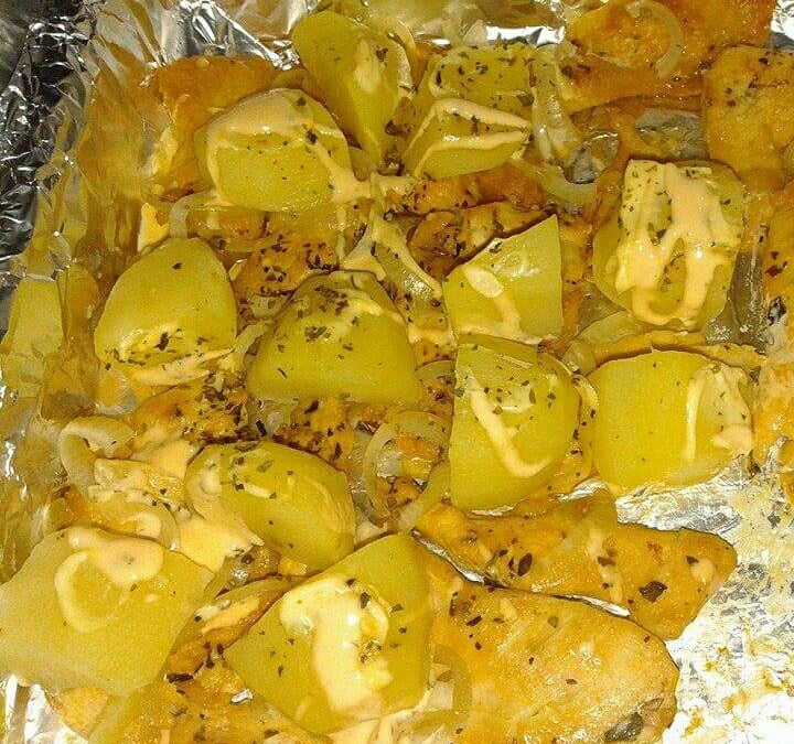 Frango com batatas ao forno